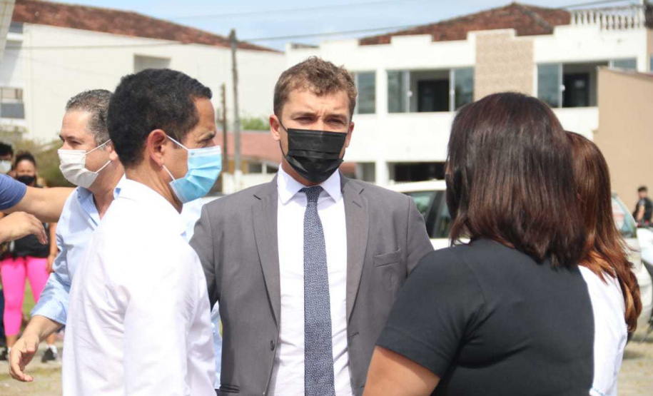 Secretário da Segurança Pública prestigia 26°aniversário de Pontal do Paraná