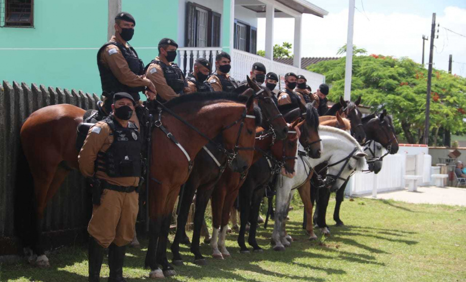 Secretário da Segurança Pública prestigia 26°aniversário de Pontal do Paraná
