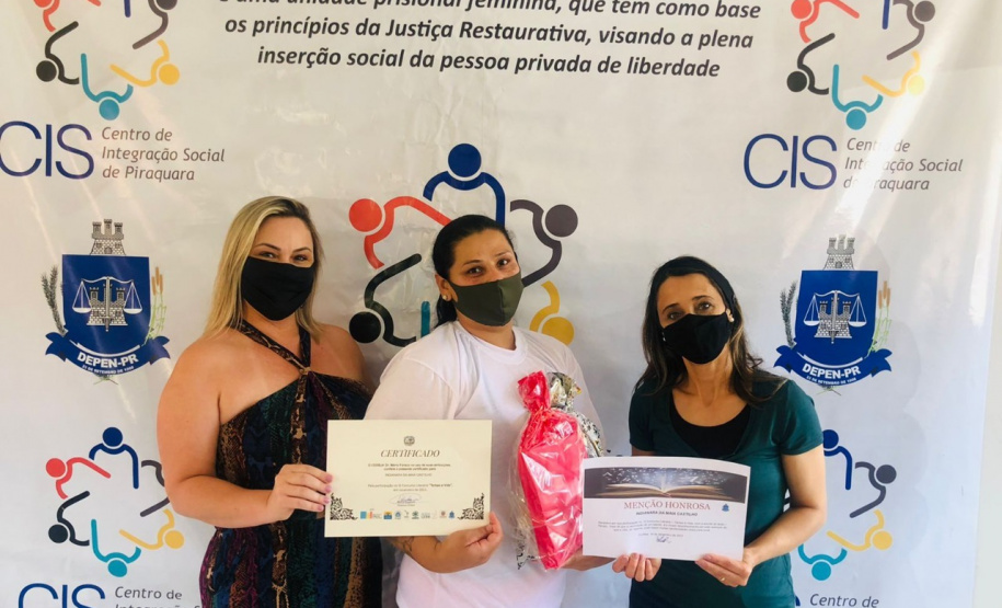 Mais de 2.200 presos participaram dos concursos literário e de desenho do Deppen