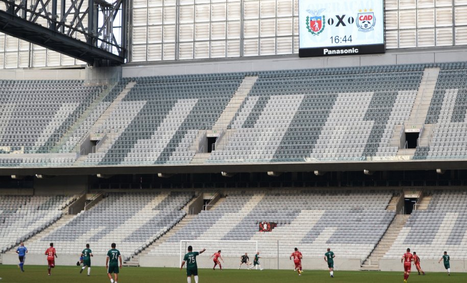 Mais de uma tonelada de alimentos é arrecadada com a Operação Gol promovida por integrantes da Segurança Pública