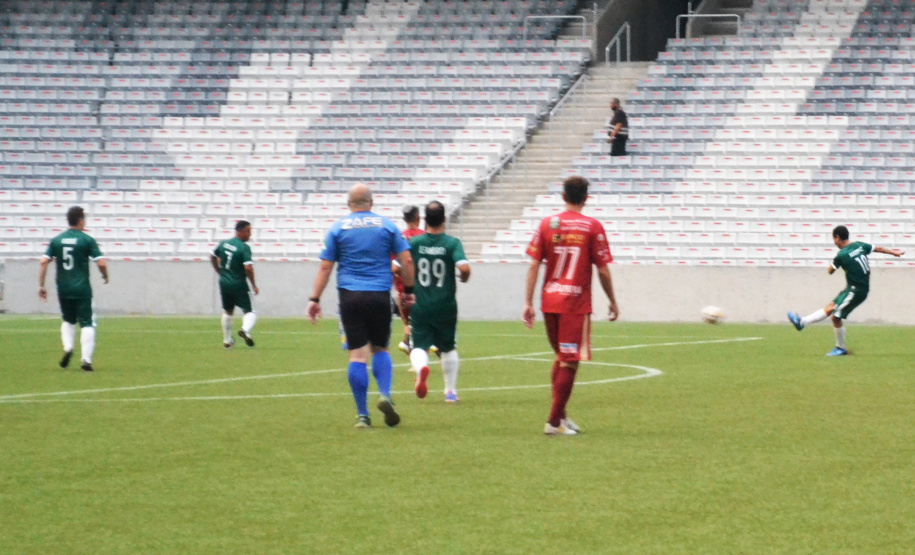 Mais de uma tonelada de alimentos é arrecadada com a Operação Gol promovida por integrantes da Segurança Pública