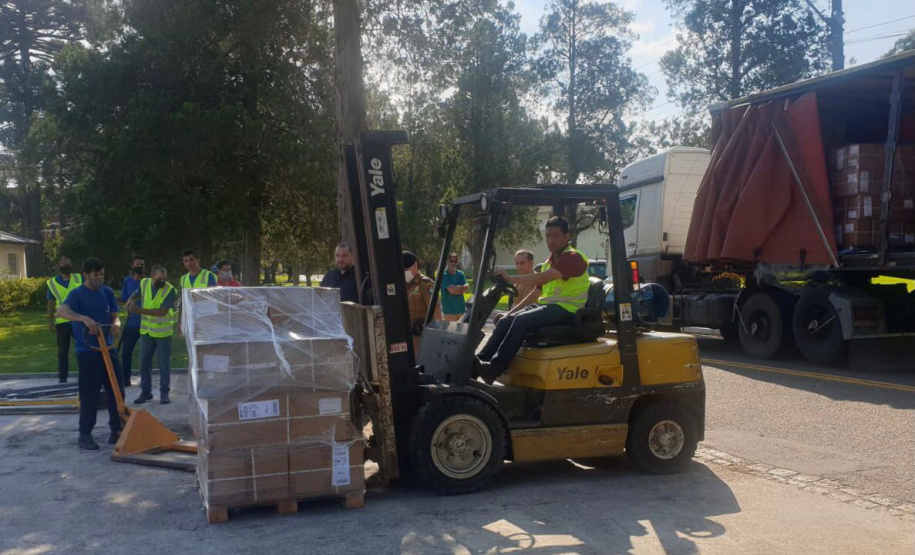 Quase 9 mil pistolas chegam ao Paraná para renovar armamento da PM