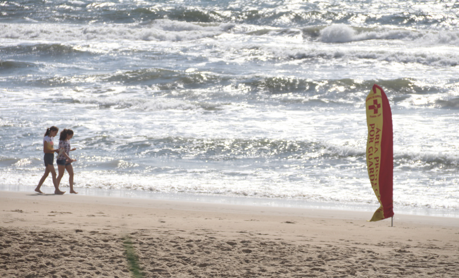 Corpo de Bombeiros faz mais de 9 mil orientações e 15 resgates no Litoral no final de semana