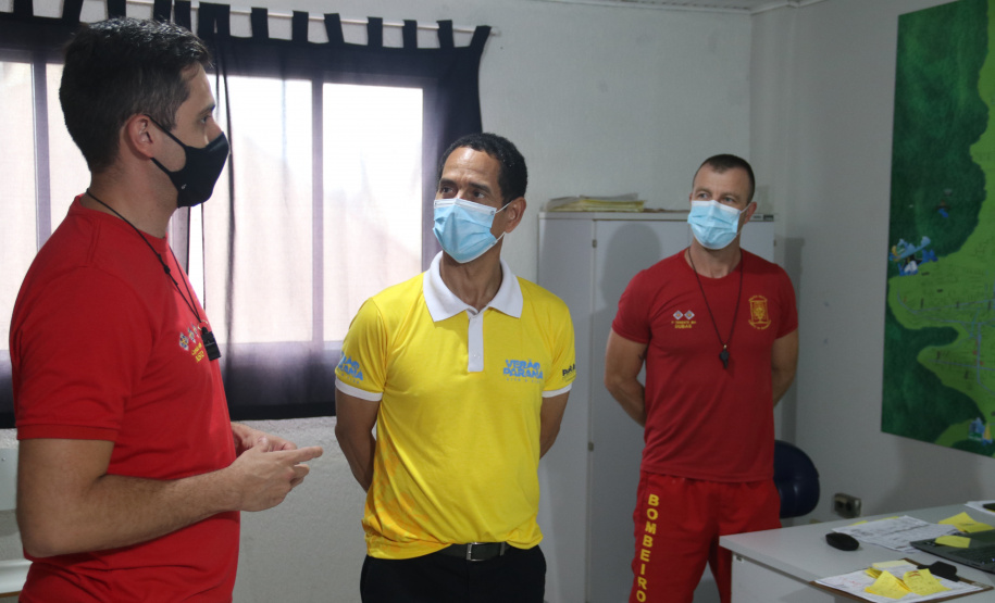 Secretário da Segurança Pública e Coordenador do Verão Paraná Viva a Vida 2021/2022 visita unidades policiais do Litoral