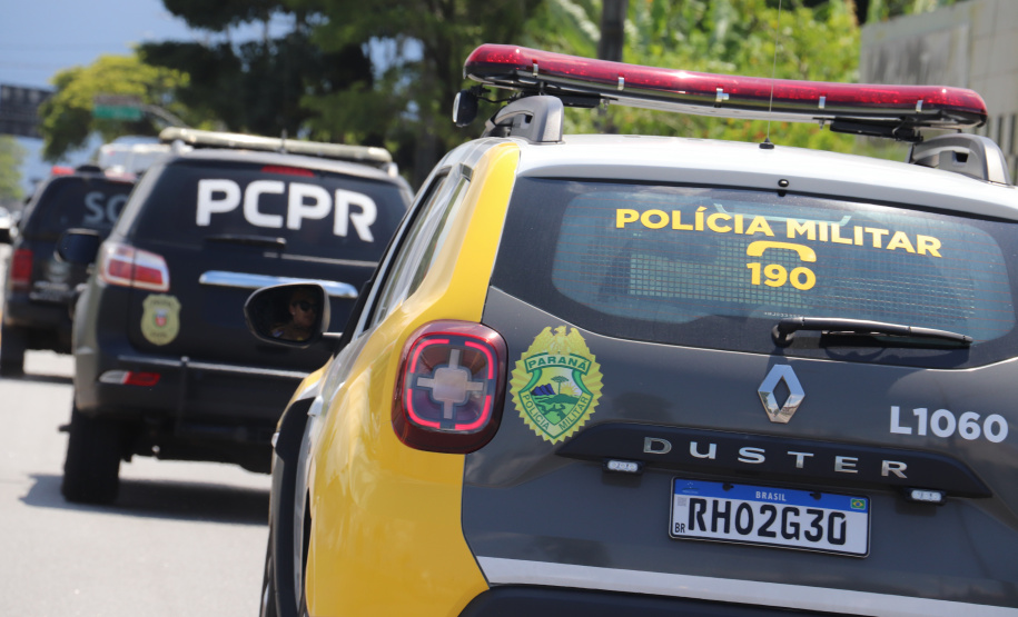 Operação integrada transfere 50 presos do Litoral para a Casa de Custódia de Piraquara