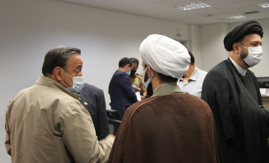 Secretaria da Segurança Pública recebe representantes da sociedade muçulmana paranaense em Curitiba