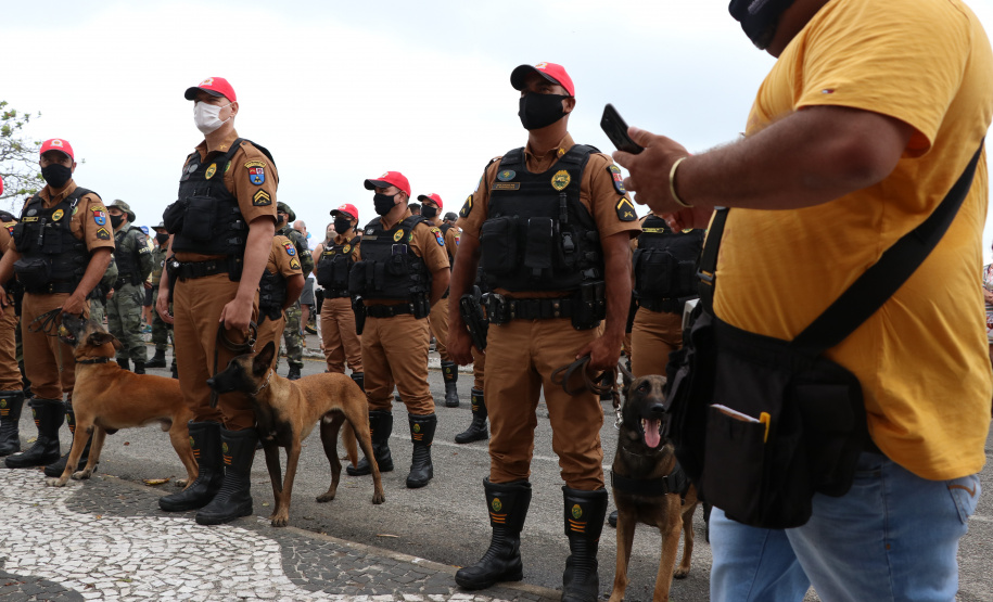 Governo lança o Verão Paraná Viva a Vida 2021/2022