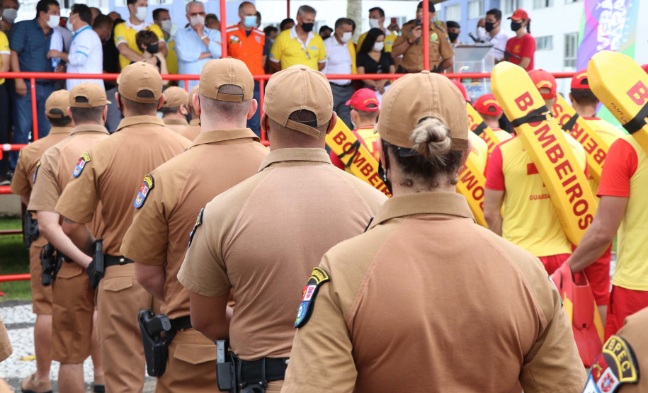 Profissionais das Polícias Civil, Militar, Penal e Científica, além do Corpo de Bombeiros e os agentes socioeducativos, terão direito, a partir do ano que vem, a um auxílio-alimentação no valor de R$ 600 mensais.