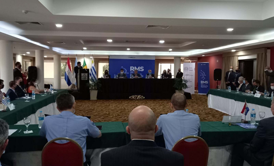 Brasil, Paraguai e Uruguai discutem ações para fortalecer cooperação na fronteira