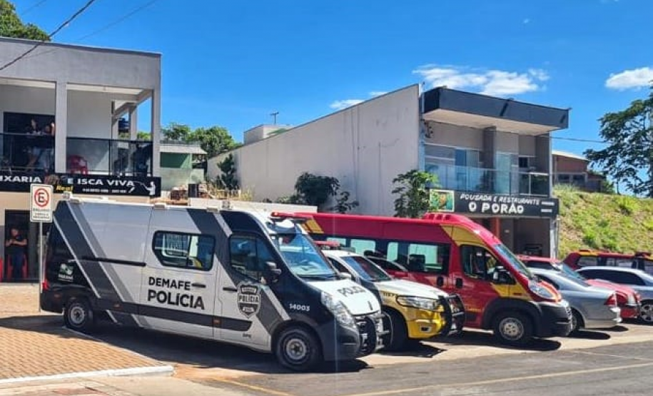 Chegamos ao final de 2021 e é inevitável não refletirmos sobre a jornada que compartilhamos na Secretaria da Segurança Pública ao longo do ano. Os desafios da pandemia do Covid-19, a atuação das forças de segurança no atendimento ao cidadão com o fim das concessões de pedágio e operações em grande escala foram intensos para os integrantes da Secretaria e estimularam nossos profissionais a superarem limitações e serem melhores.  Minha gratidão a todos os que, juntamente comigo, não esmoreceram e continuaram