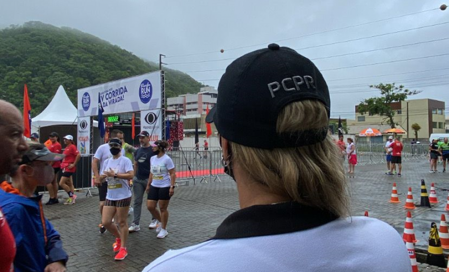 Polícia Civil do Paraná participa de corrida de rua em Guaratuba, no Litoral
