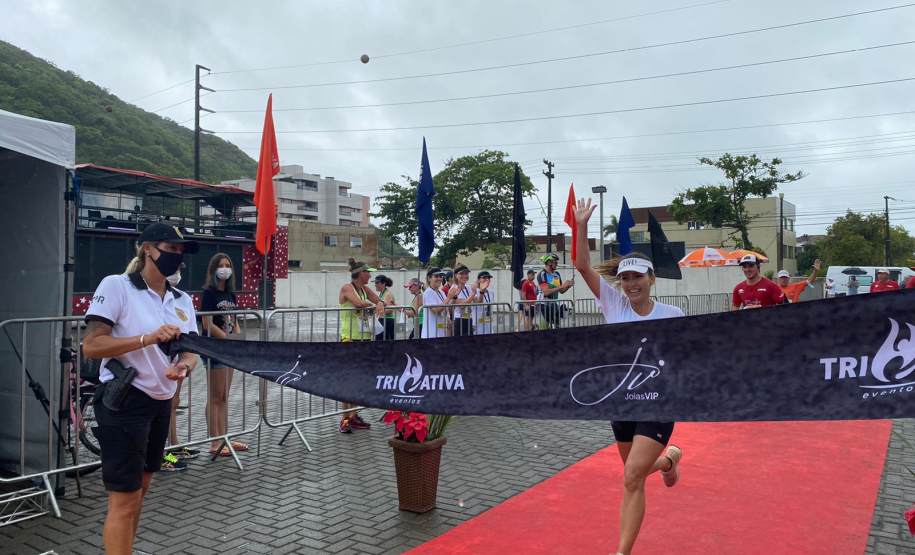 Polícia Civil do Paraná participa de corrida de rua em Guaratuba, no Litoral