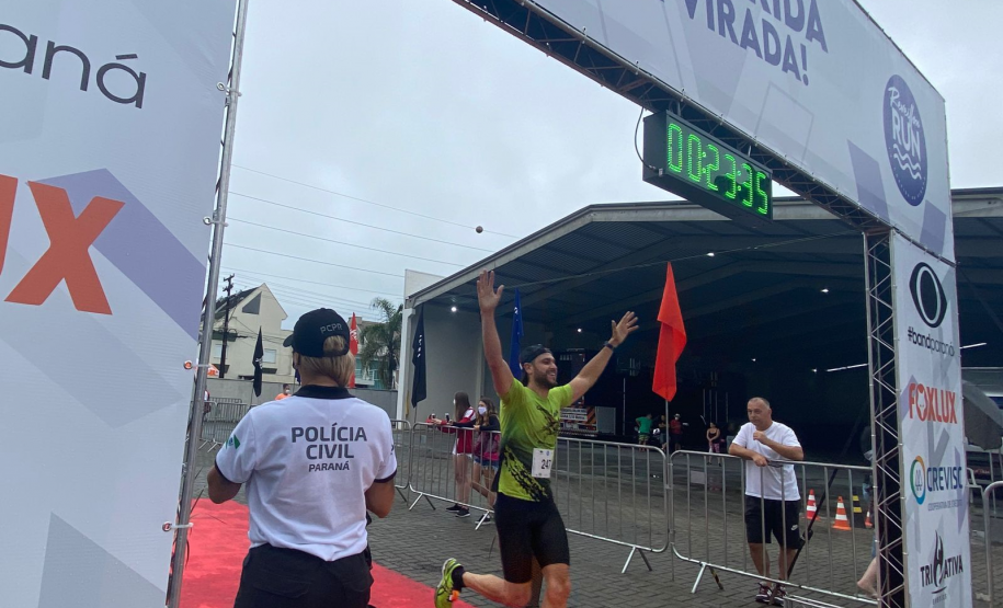 Polícia Civil do Paraná participa de corrida de rua em Guaratuba, no Litoral