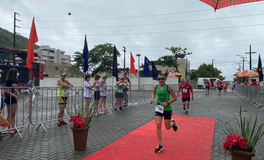 Polícia Civil do Paraná participa de corrida de rua em Guaratuba, no Litoral
