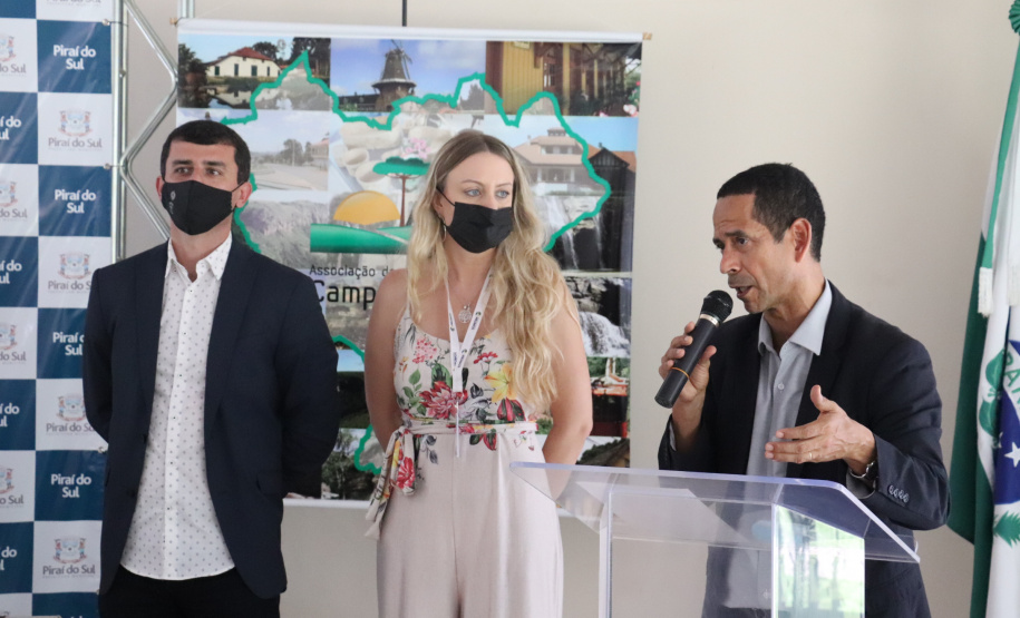 Estado apresenta a prefeitos dos Campos Gerais projetos na área de segurança pública