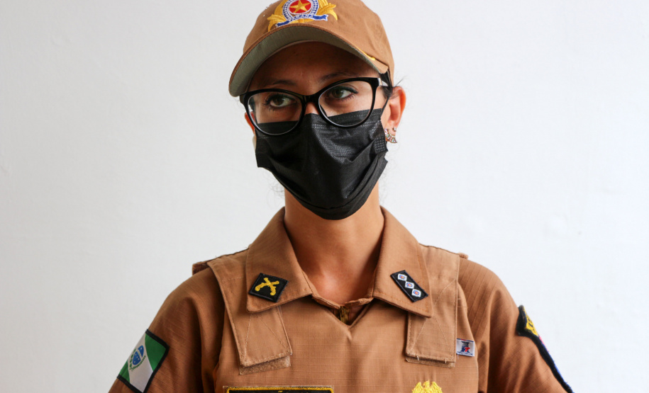 Polícia Militar doa alimentos para alunos de projeto social de jiu jitsu, em Guaratuba