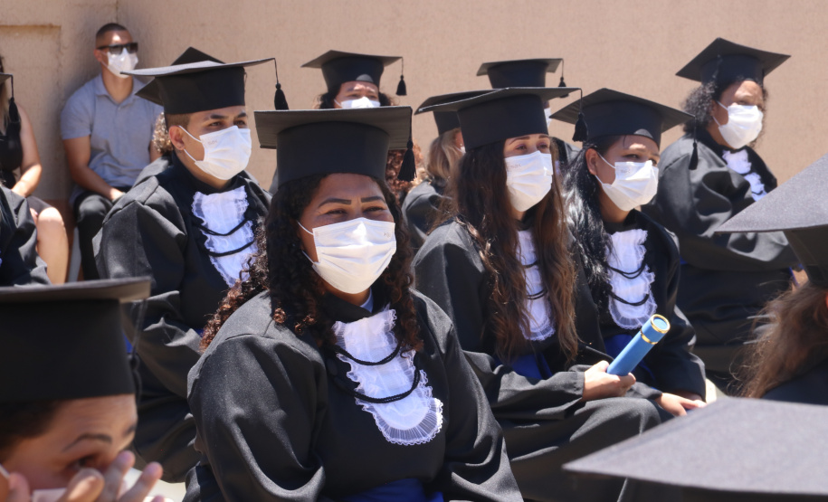 Centro de Integração Social de Piraquara forma 60 mulheres em cursos profissionalizantes e inaugura centro médico para os servidores