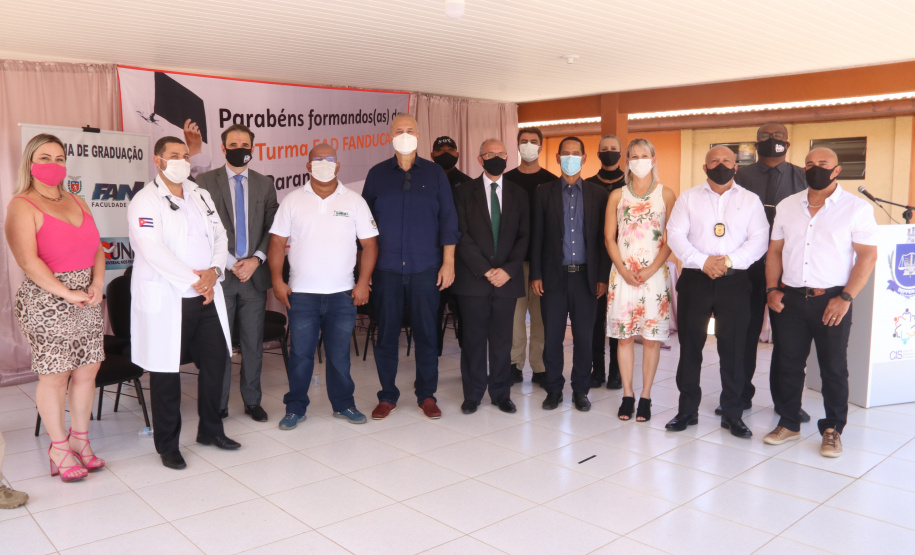 Centro de Integração Social de Piraquara forma 60 mulheres em cursos profissionalizantes e inaugura centro médico para os servidores