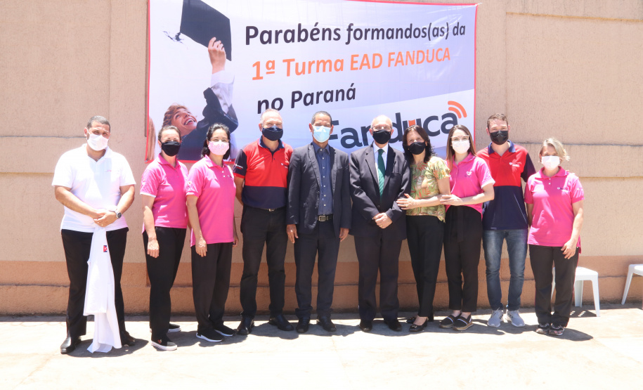 Centro de Integração Social de Piraquara forma 60 mulheres em cursos profissionalizantes e inaugura centro médico para os servidores