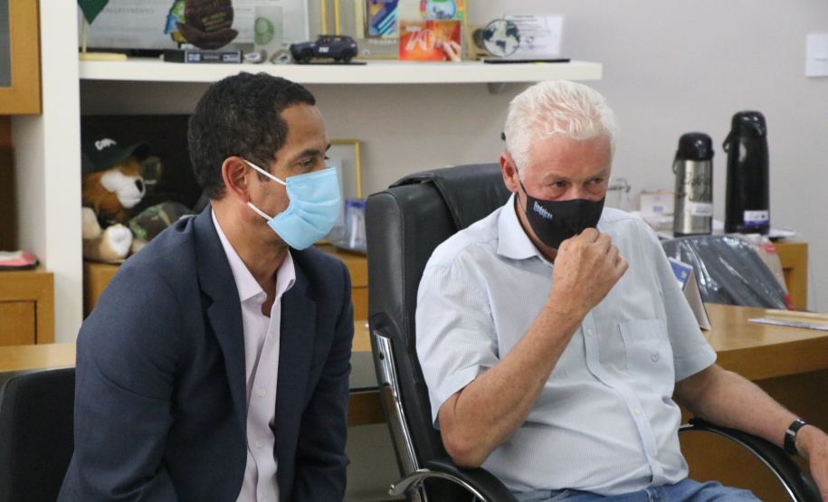 Secretário participa de reunião na prefeitura de Guaíra