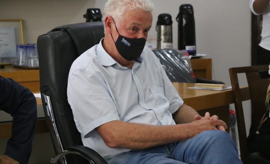 Secretário participa de reunião na prefeitura de Guaíra