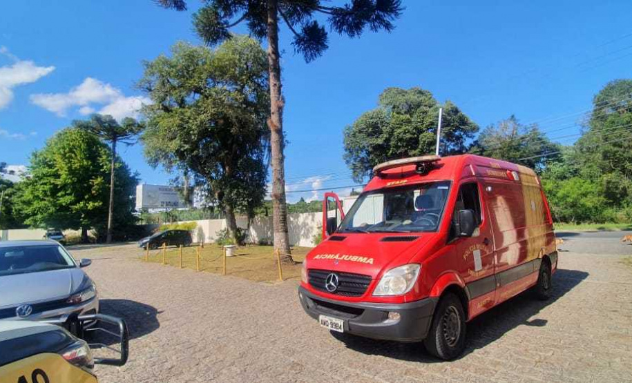 Após policiais salvarem a vida de um bebê, PM orienta sobre casos de engasgamento