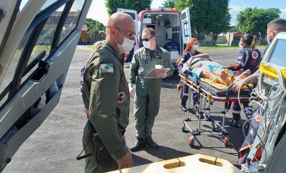BPMOA leva vítima de AVC da Ilha do Mel a hospital de Paranaguá em sete minutos