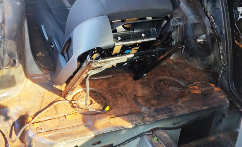 Apreendido carro carregado com 300 litros de herbicida