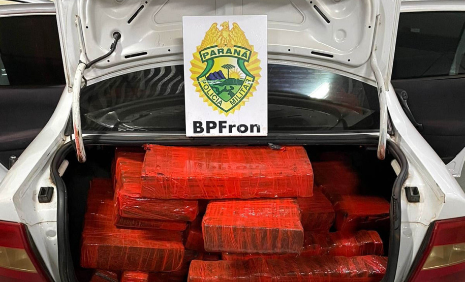 BPFron apreende mais de meia tonelada de maconha no Oeste do Estado