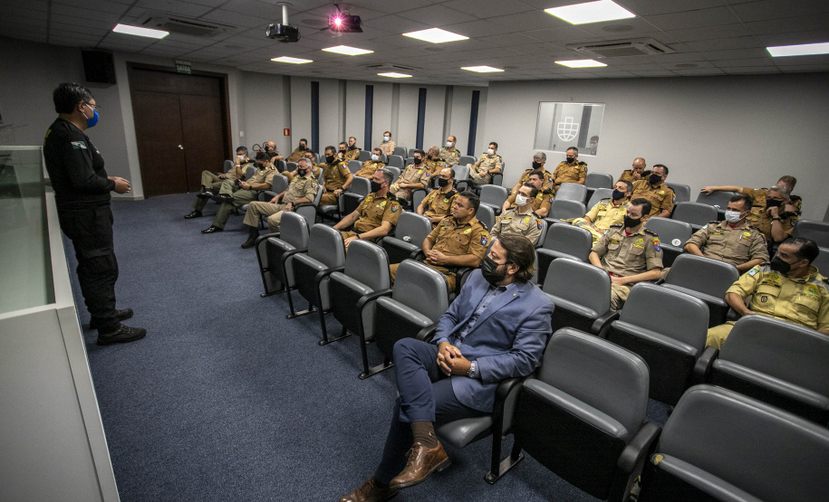 Trabalho de segurança do Porto de Paranaguá pauta aula prática do Curso Superior da PMPR