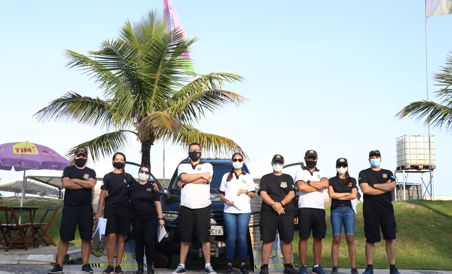 Na praia, atividades para crianças mostram a importância da ciência na solução de crimes