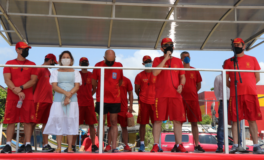 Mais 30 bombeiros se especializam em Curso de Guarda-Vidas