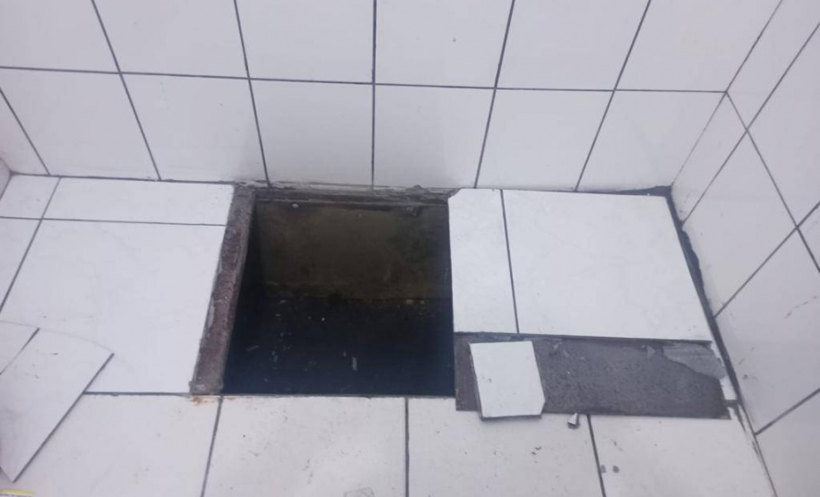 Policiais militares da ROTAM de Paranaguá localizam depósito com pasta base de cocaína estimada em R$ 150 milhões