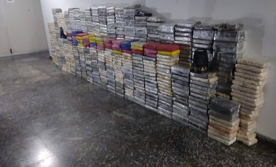 Policiais militares da ROTAM de Paranaguá localizam depósito com pasta base de cocaína estimada em R$ 150 milhões