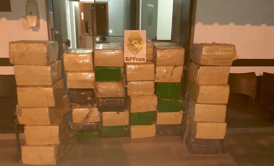 No interior, Batalhão de Fronteira intercepta cargas de maconha e cigarro contrabandeado e causa quase R$ 5 milhões de prejuízo ao crime organizado