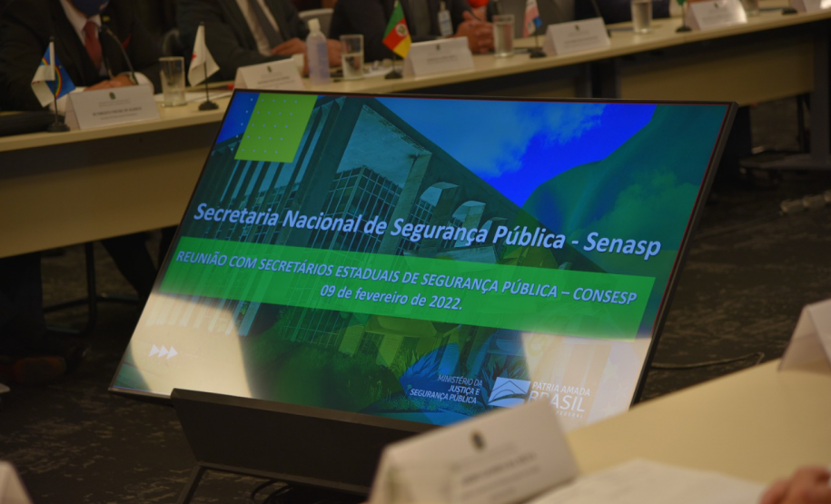 Secretário Marinho participa de reunião com Secretário Nacional de Segurança Pública e CONSESP