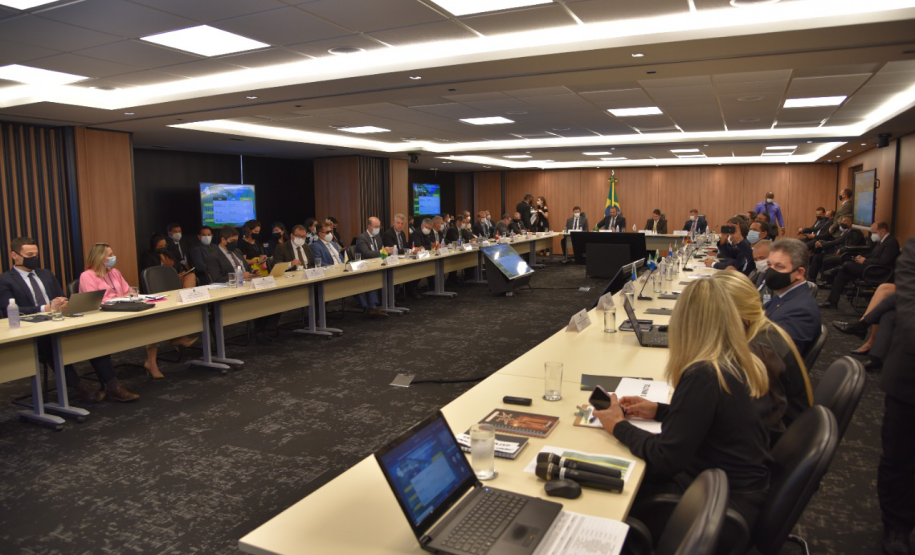 Secretário Marinho participa de reunião com Secretário Nacional de Segurança Pública e CONSESP