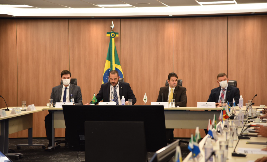 Secretário Marinho participa de reunião com Secretário Nacional de Segurança Pública e CONSESP