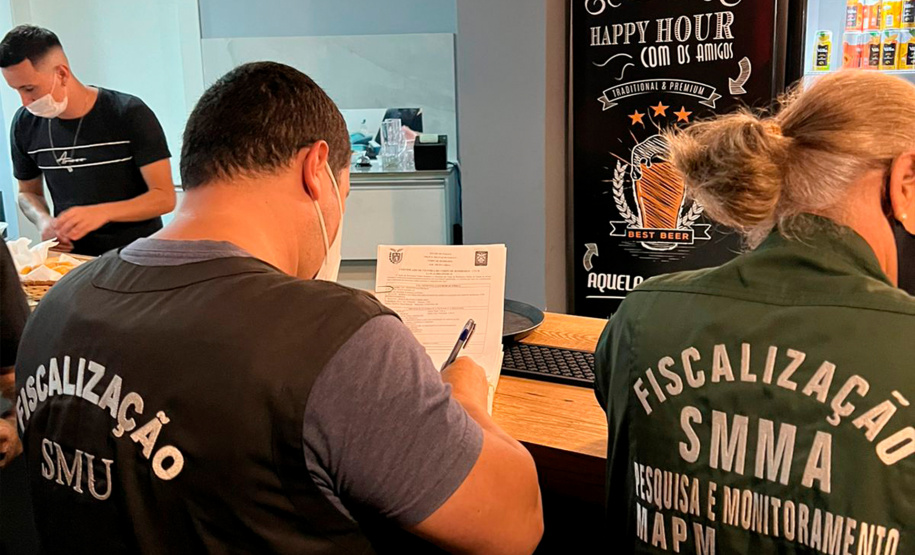 Operação integrada aplica mais de R$37 mil em autuações durante fiscalização em Curitiba