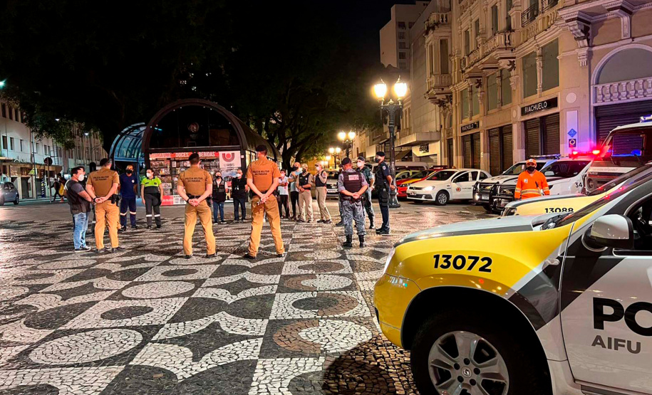 Operação integrada aplica mais de R$37 mil em autuações durante fiscalização em Curitiba