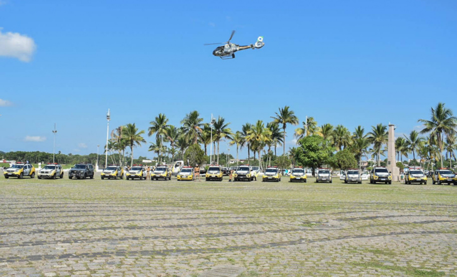 Com apoio de helicóptero e 50 viaturas, PM desencadeia megaoperação no Litoral
