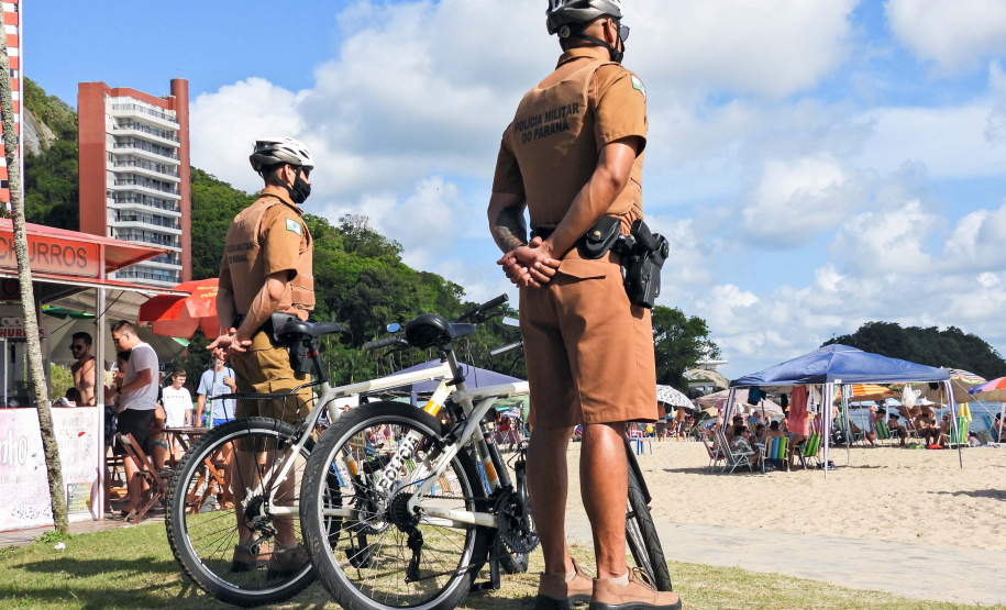 Mais de 25 mil pessoas são abordadas e 323 presas pela PM durante o Carnaval no Paraná