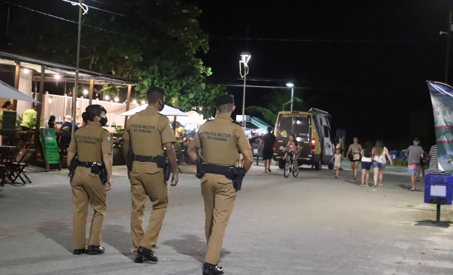 PM faz segurança de mais de meio milhão de pessoas nas praias durante o Carnaval
