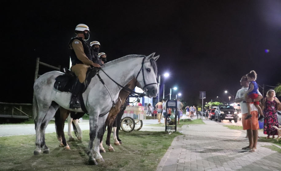 PM faz segurança de mais de meio milhão de pessoas nas praias durante o Carnaval