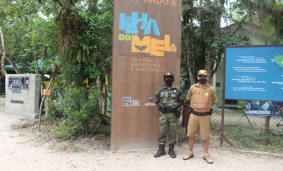 Com policiamento comunitário e ciclopatrulhamento, PM protege turistas e nativos da Ilha do Mel