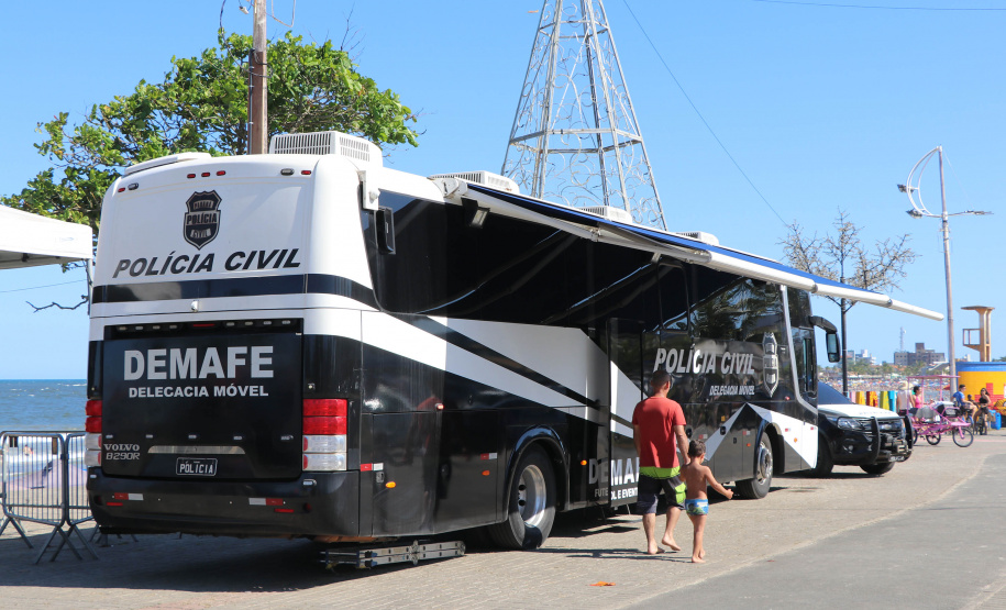 Polícia Civil realiza mais de 4 mil procedimentos e confecciona 2,5 mil RGs nesta temporada, no Litoral