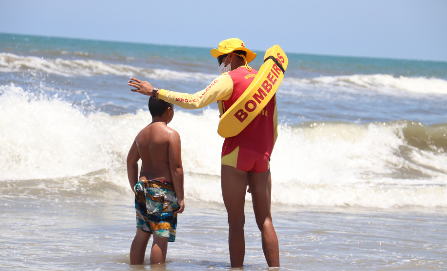 Prevenção a afogamentos e salvamentos do Corpo de Bombeiros no Litoral marcam Verão Paraná 2021/2022