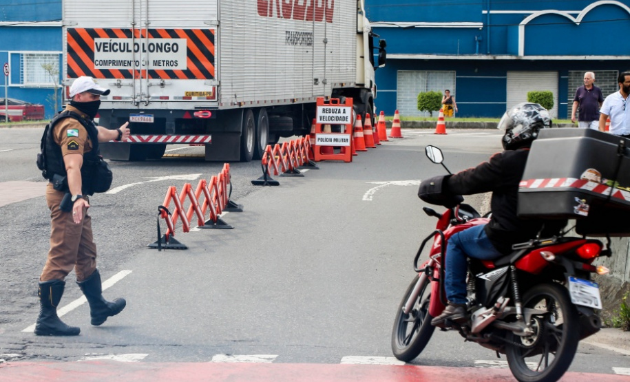 Dados do BPTran mostram que mais da metade dos acidentes de trânsito em Curitiba envolvem motos