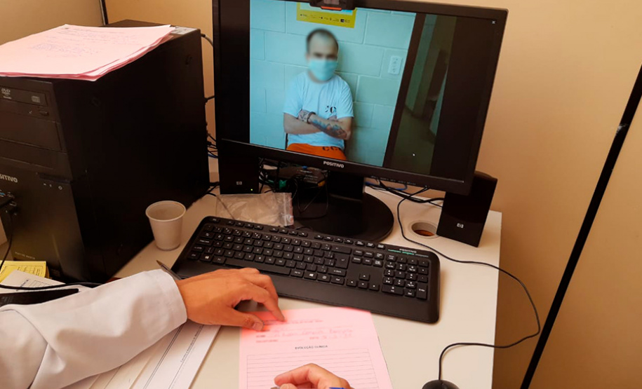 Estado realizou 2 mil consultas médicas por videoconferência nas unidades prisionais em 2021