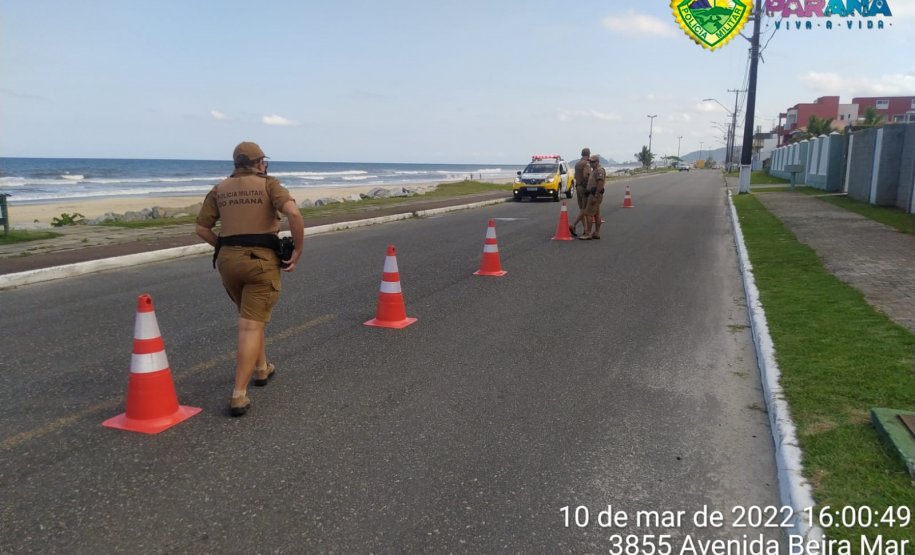 Com apoio de helicóptero e 50 viaturas, PM desencadeia megaoperação no Litoral